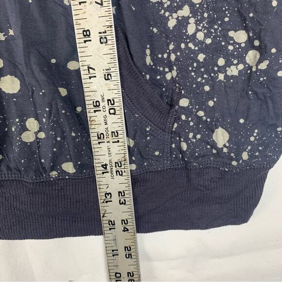 Torrid Lovesick women's size 1 1x  gray skull zip up jacket paint splatter - Picture 13 of 13